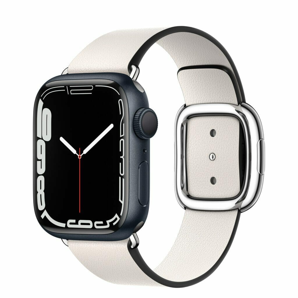 Apple Watch 7 midnight with starlight modern buckle