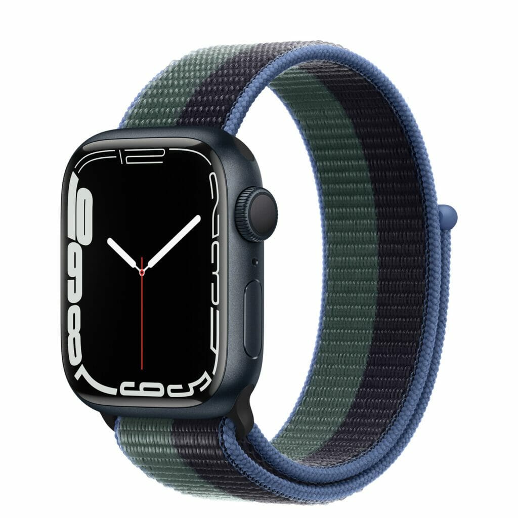 Apple Watch 7 midnight with sport loop